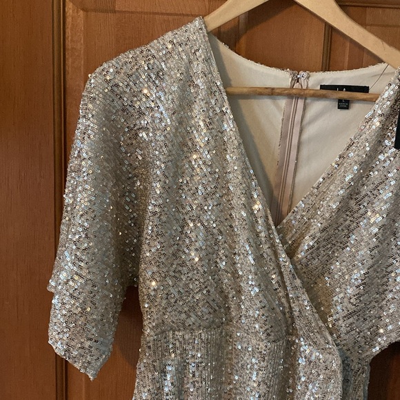 Lulu's Size Large Gold Sequin Faux Wrap Short Sleeve Mini Party Dress New w/tag - Picture 3 of 15